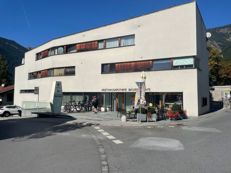 Allgemeinmediziner Doktor Karagiannis Dimitrios in Umhausen mit Hausapotheke